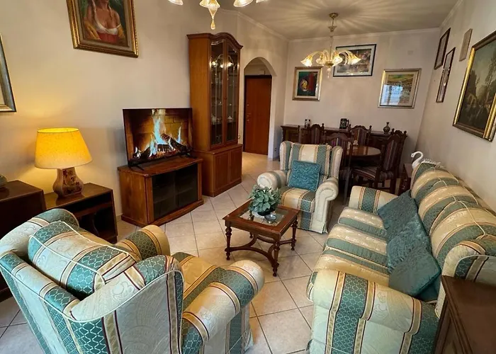Apartment Umanesimo Rom